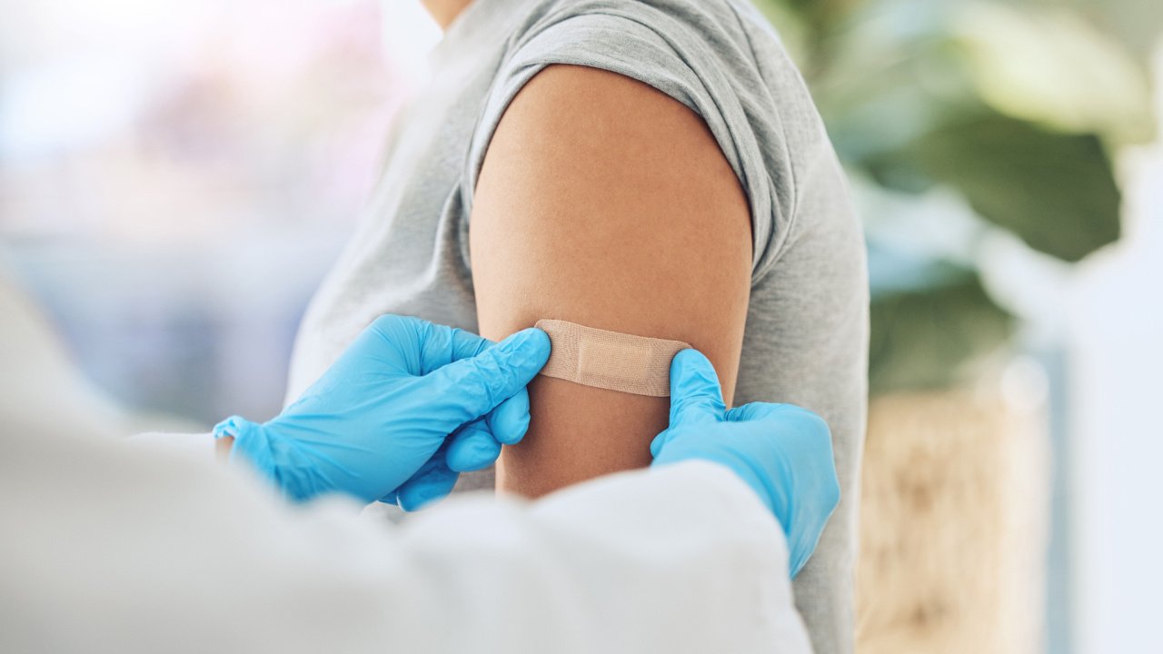 Skiepų nuo gripo svarba: nepasiskiepijus infarkto rizika išauga net 10 kartų
