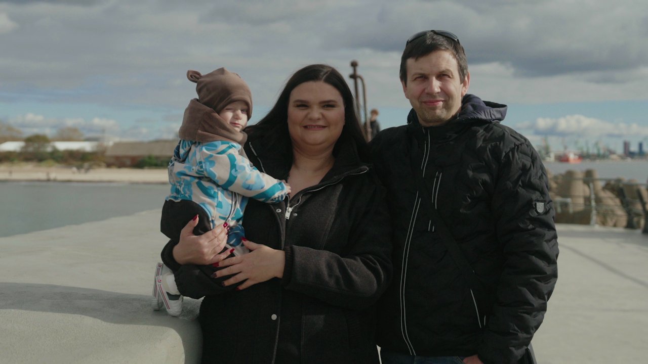 Globėjų šeimoje augančiam Timukui – ypatinga diagnozė: visų didžiausias noras – kad jis pradėtų valgyti ir augti