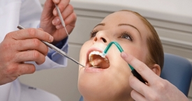 Odontologės konsultacija. Kas yra burnos higienos procedūra?