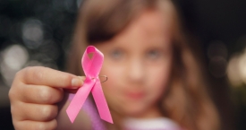 „Philips“ įsitraukia į kovą su krūties vėžiu
