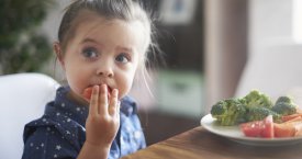Dietologė: netinkama mityba pirmaisiais vaiko gyvenimo metais veda prie ligų ateityje