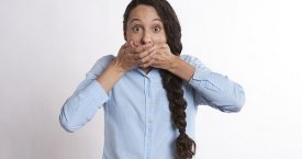 Kodėl atsiranda blogas burnos kvapas ir kaip jį įveikti?