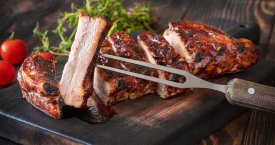 Joninėms pasigaminkite barbekiu šonkauliukų: išdavė gardžiausią receptą