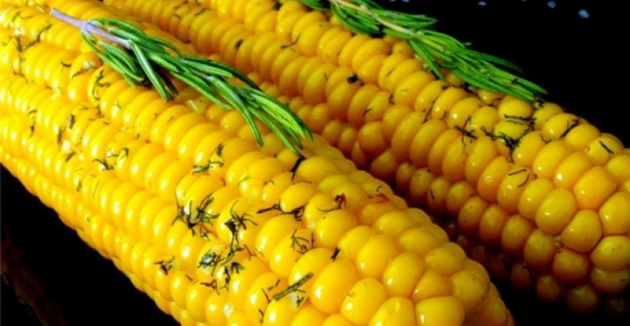 Aromatizuoti kepti kukurūzai