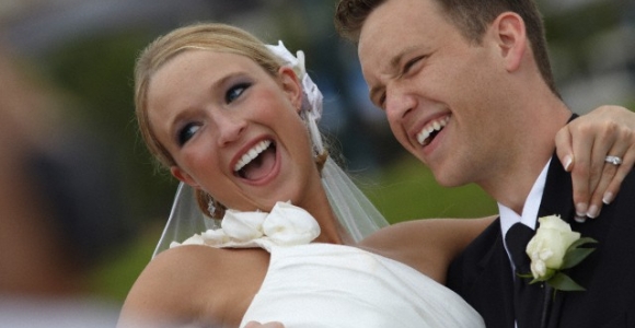 Odontologės konsultacija. Ar verta išsibalinti dantis prieš vestuves?