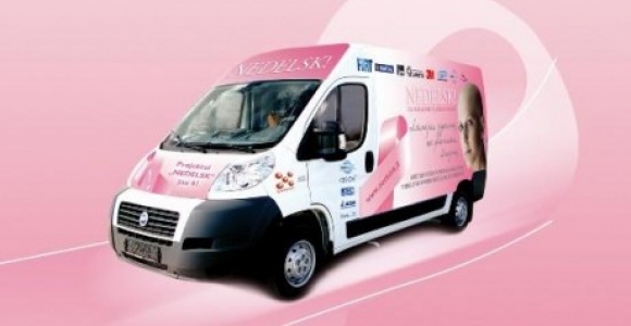 „Tarandės šeimos klinika“ ir „Rožinio kaspino“ autobusėlis kviečia moteris nemokamai pasitikrinti dėl krūties vėžio