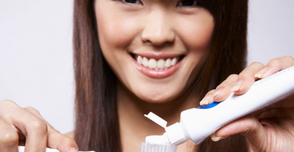 Odontologės konsultacija. Kokią balinančią dantų pastą pasirinkti?