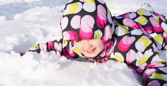 Ką reikia žinoti tėvams, kad atžalos žiemą būtų saugios?