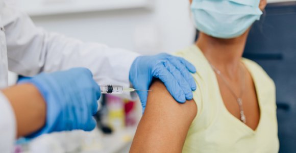 Revakcinacija – geriausia išeitis didžiausios rizikos žmonėms
