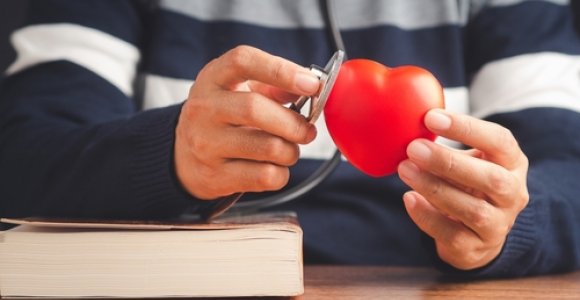 Šaltasis sezonas itin pavojingas sergantiems širdies ligomis: kaip apsisaugoti?