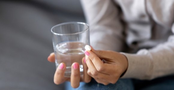 Farmakologė įspėja: prieš vartojant paracetamolį būtina pasitarti su gydytoju