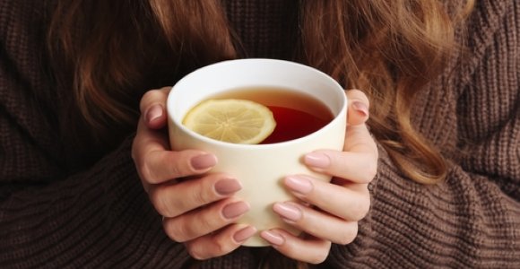 Arbatų mėgėjams: patarimai, kokias žolelių arbatas geriausia rinktis