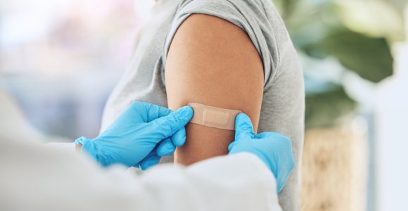 Skiepų nuo gripo svarba: nepasiskiepijus infarkto rizika išauga net 10 kartų