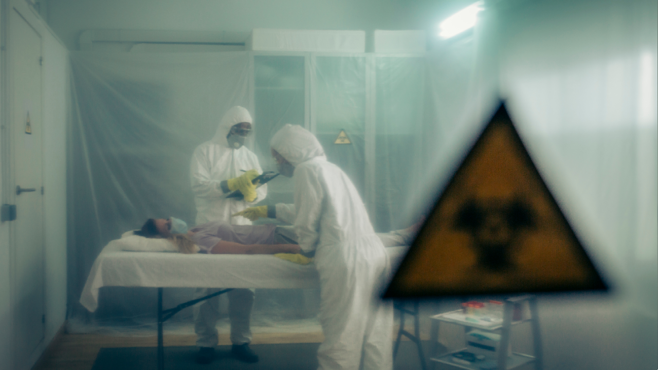 Ebola – tai ūmi ir pavojinga virusinė infekcija, sukelianti stiprų organizmo išsekimą, karščiavimą ir gyvybei grėsmingus sutrikimus.