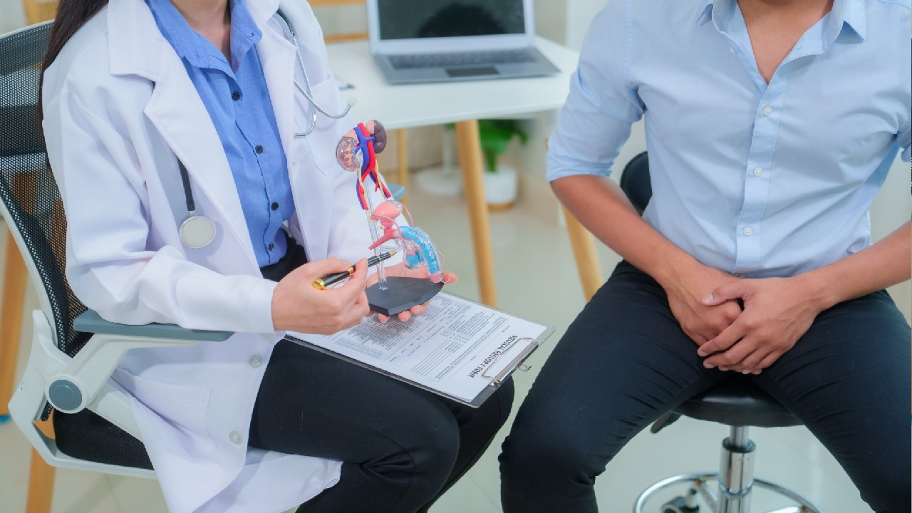 Lėtinis prostatitas – tai ilgai trunkantis prostatos liaukos uždegimas, pasireiškiantis dubens diskomfortu ir šlapinimosi sutrikimais.