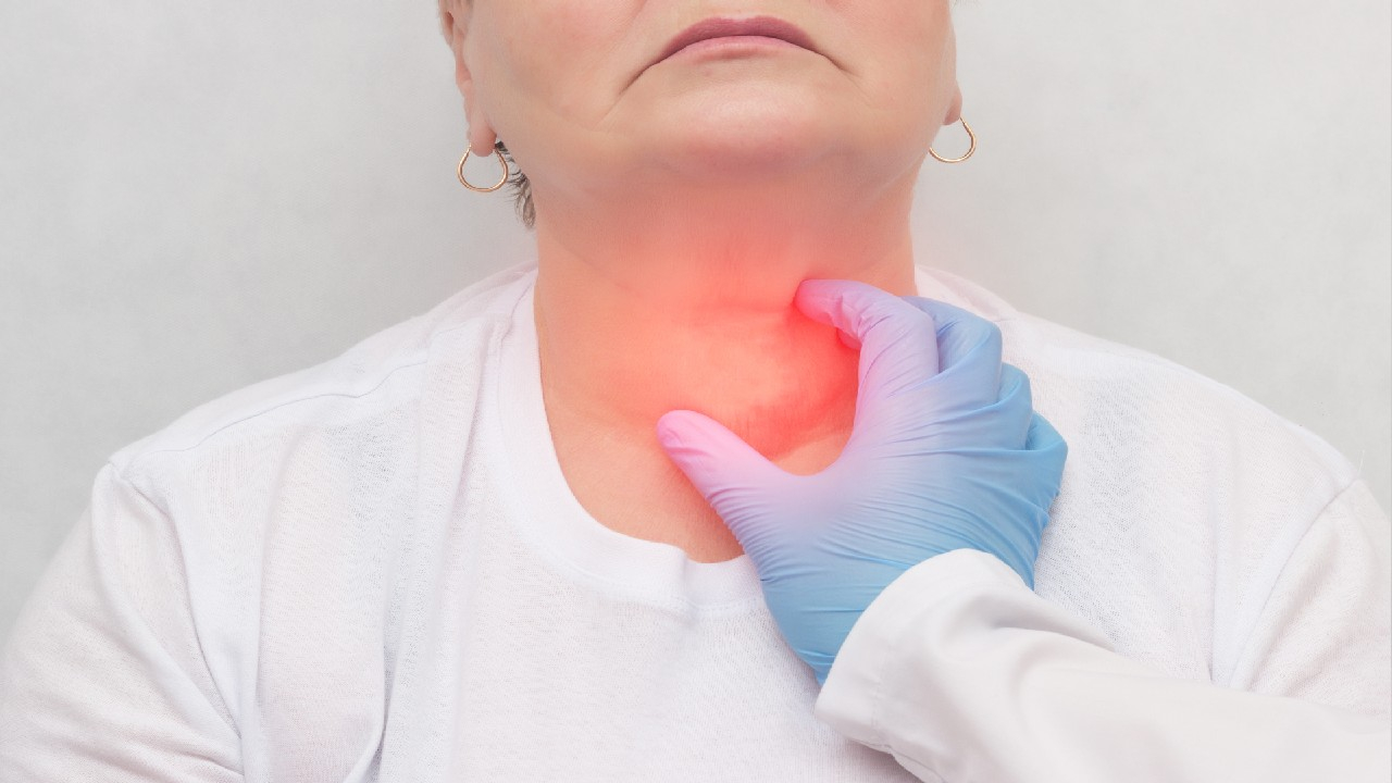 Tirotoksikozė – tai būklė, kai dėl per didelio skydliaukės hormonų kiekio organizme pagreitėja medžiagų apykaita ir sutrinka įvairių organų veikla.