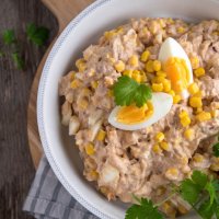 Tuno ir kiaušinių užtepėlė su kukurūzais