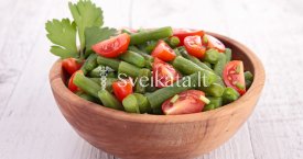 Šparaginių pupelių ir pomidorų salotos