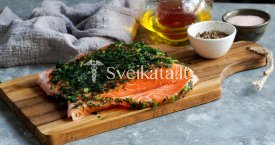 Sūdyta lašiša su krapais