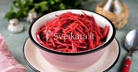 Burokėlių, morkų ir obuolių salotos