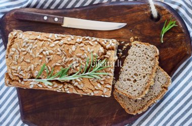 Fermentuota grikių duona